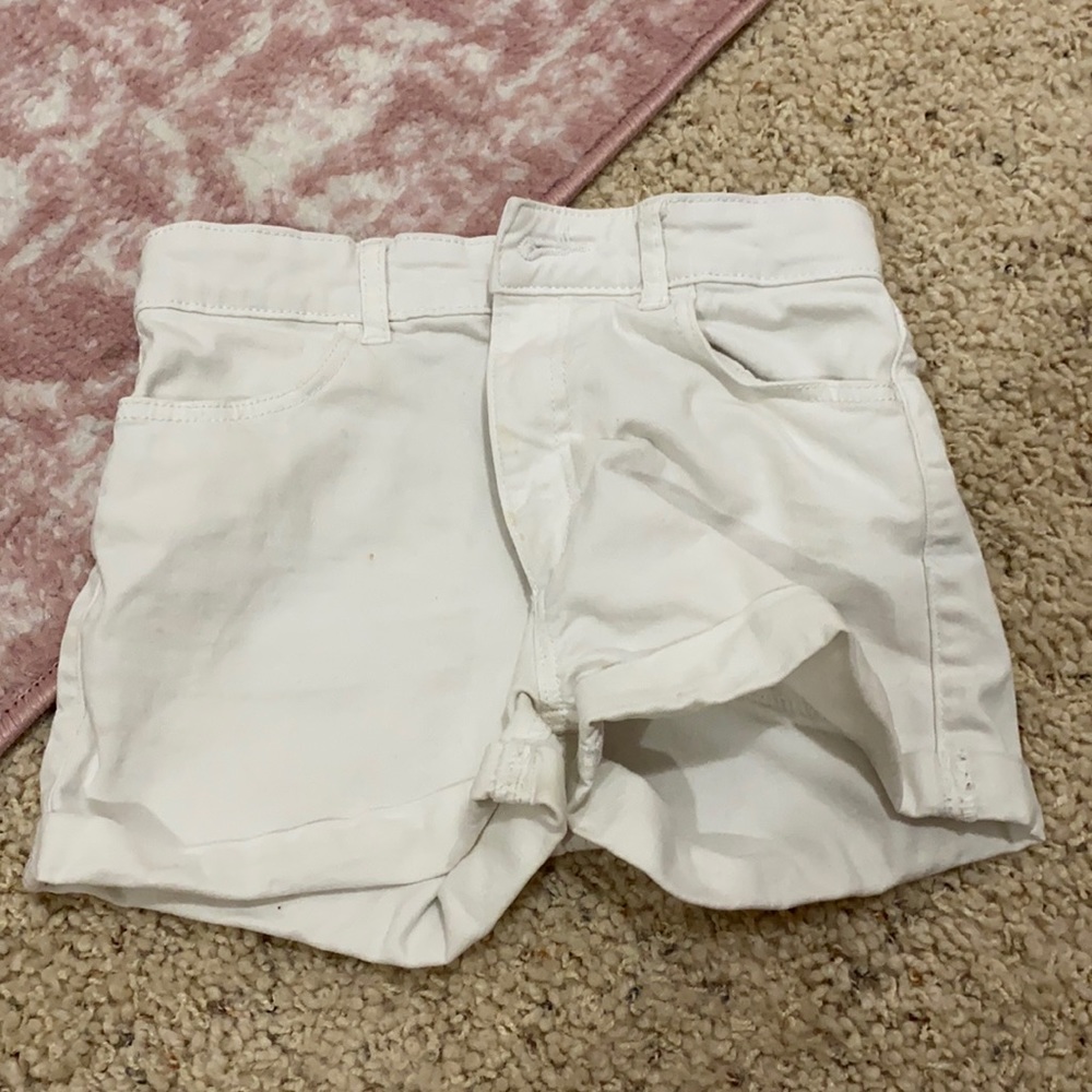 white jeans shorts size 8/9